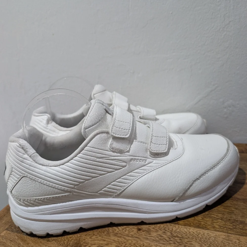 Brooks Addiction Walker V-Strap 2‎ White Men's Size 11.5ee